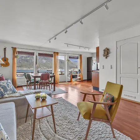 아파트 Cosy Top-floor *